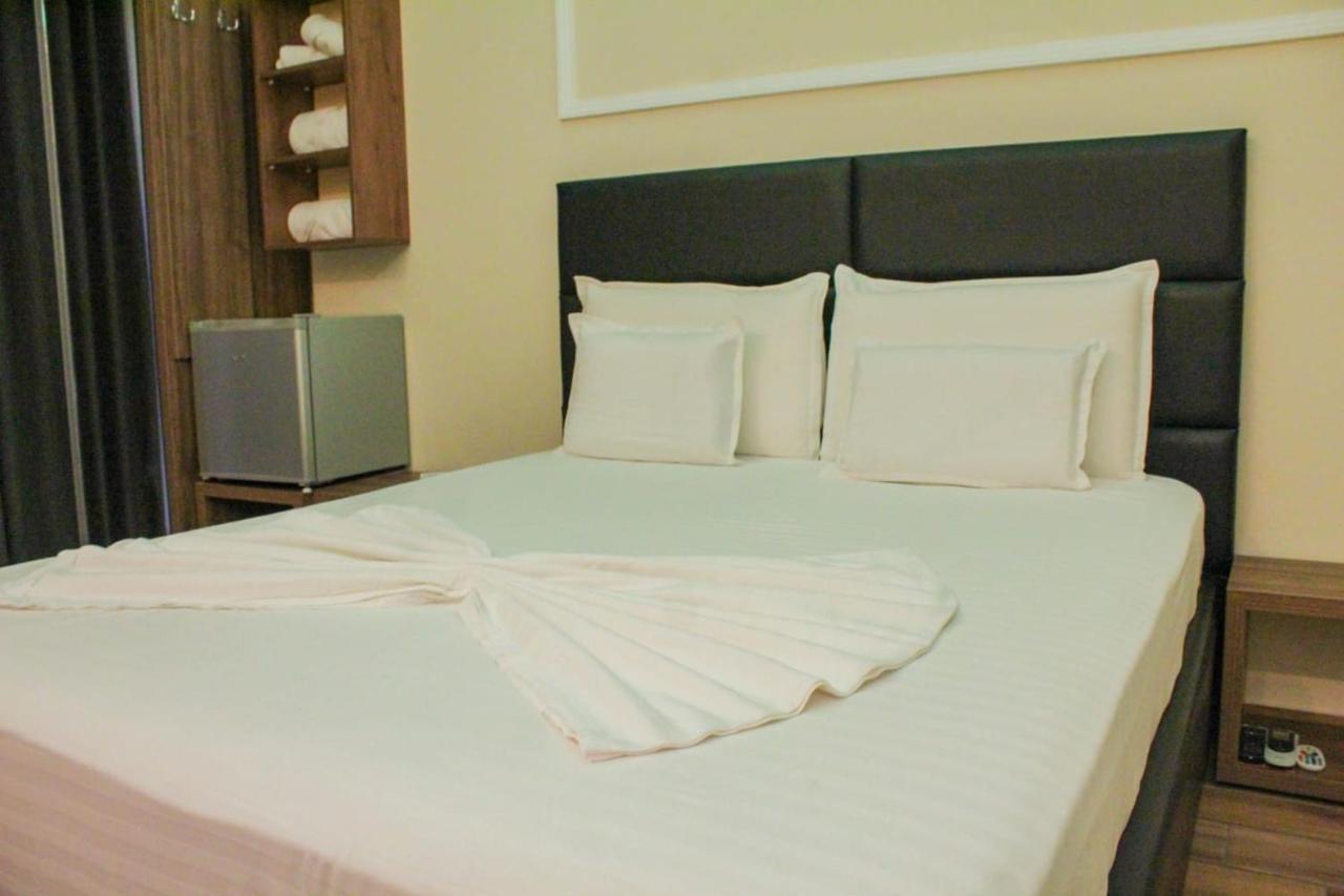 Hotel Golden Шкодер Екстер'єр фото