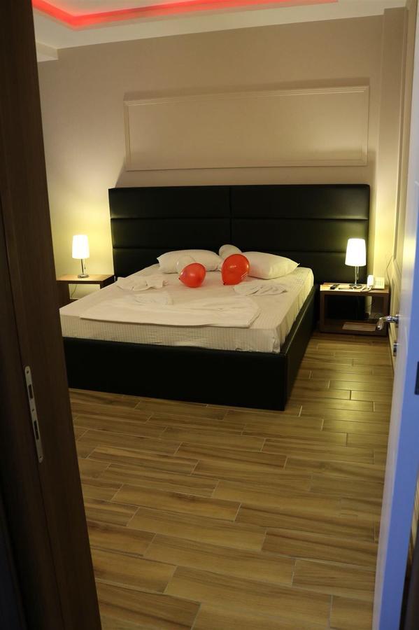 Hotel Golden Шкодер Екстер'єр фото