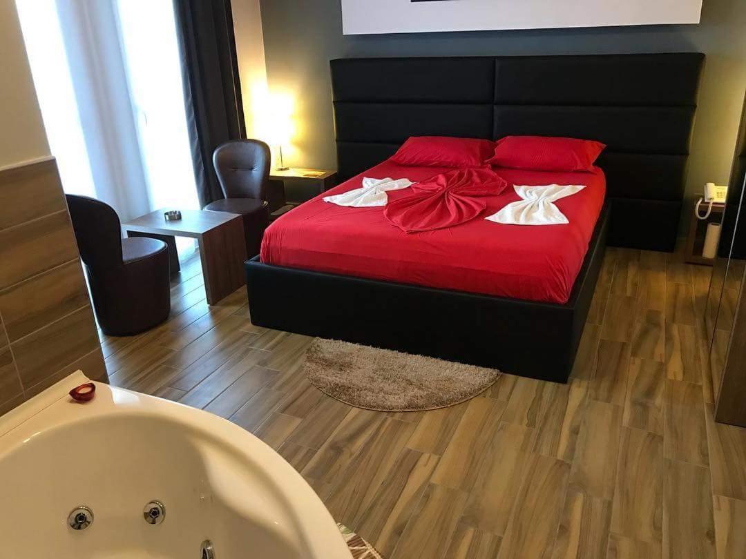 Hotel Golden Шкодер Екстер'єр фото