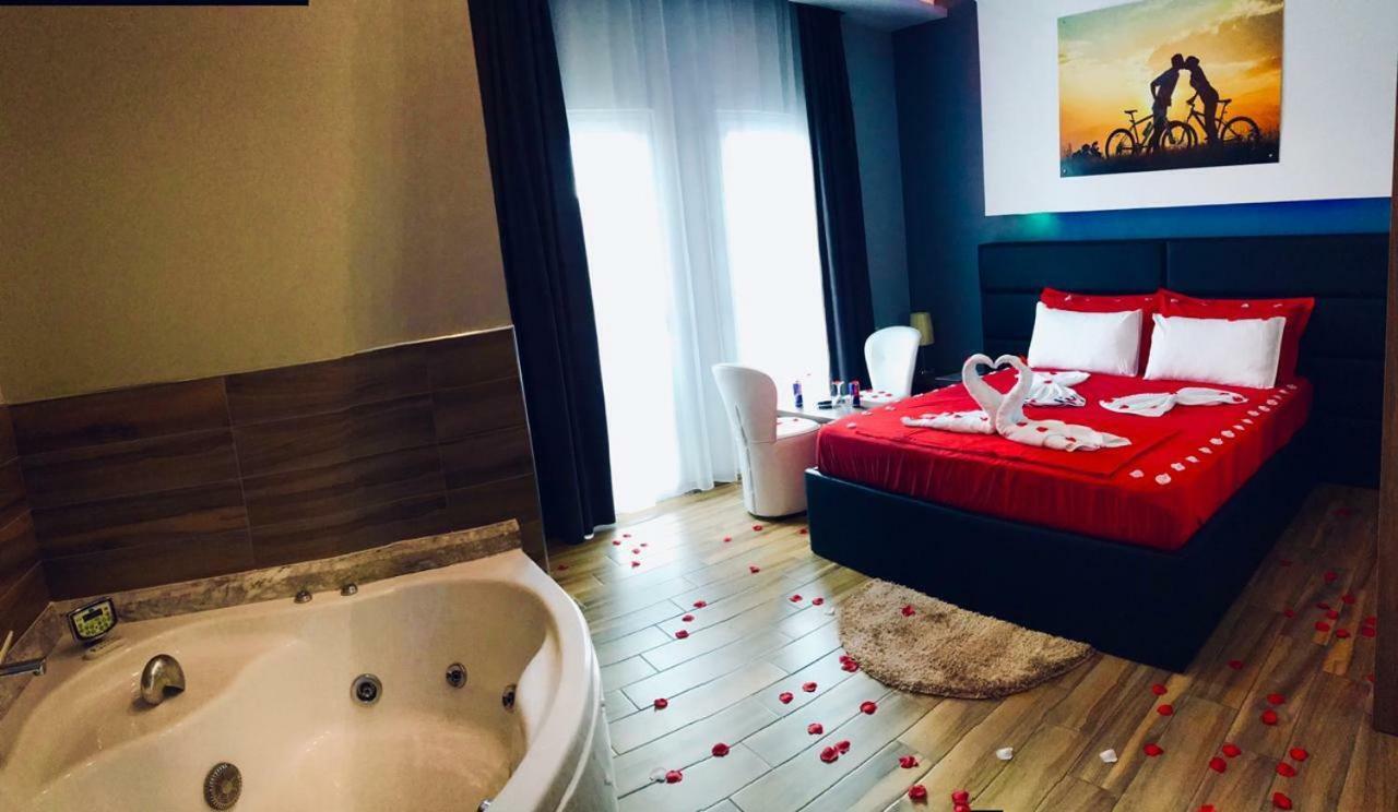 Hotel Golden Шкодер Екстер'єр фото
