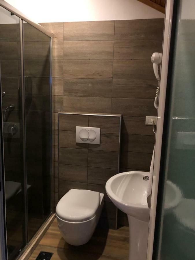Hotel Golden Шкодер Екстер'єр фото